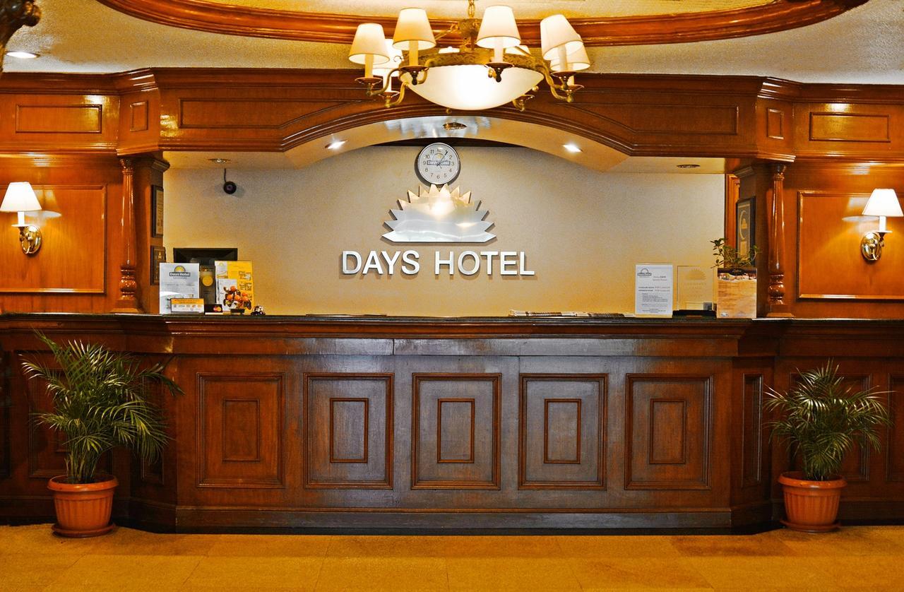 Days Hotel By Wyndham Batangas Екстер'єр фото